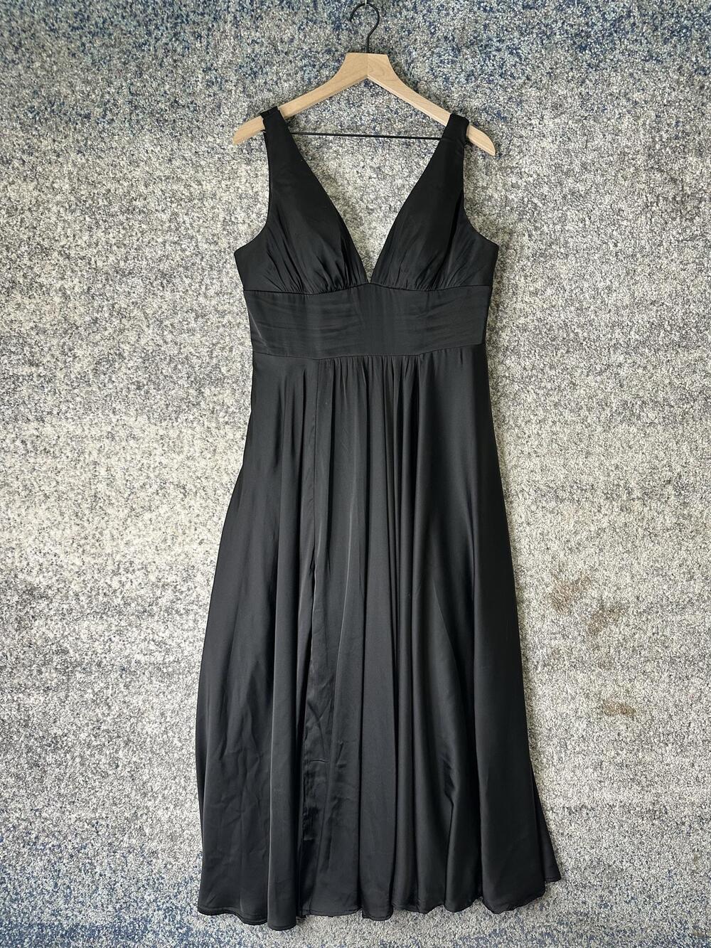 Ladivine Dress Womens 16 Black Satin V Neck Maxi Sleeveless Fit & Flare Formal